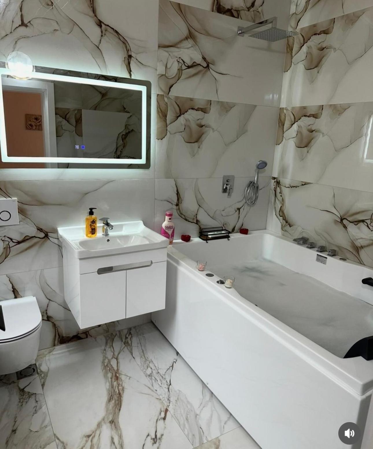 Qyteza Guest House & Camping Шкодер Экстерьер фото