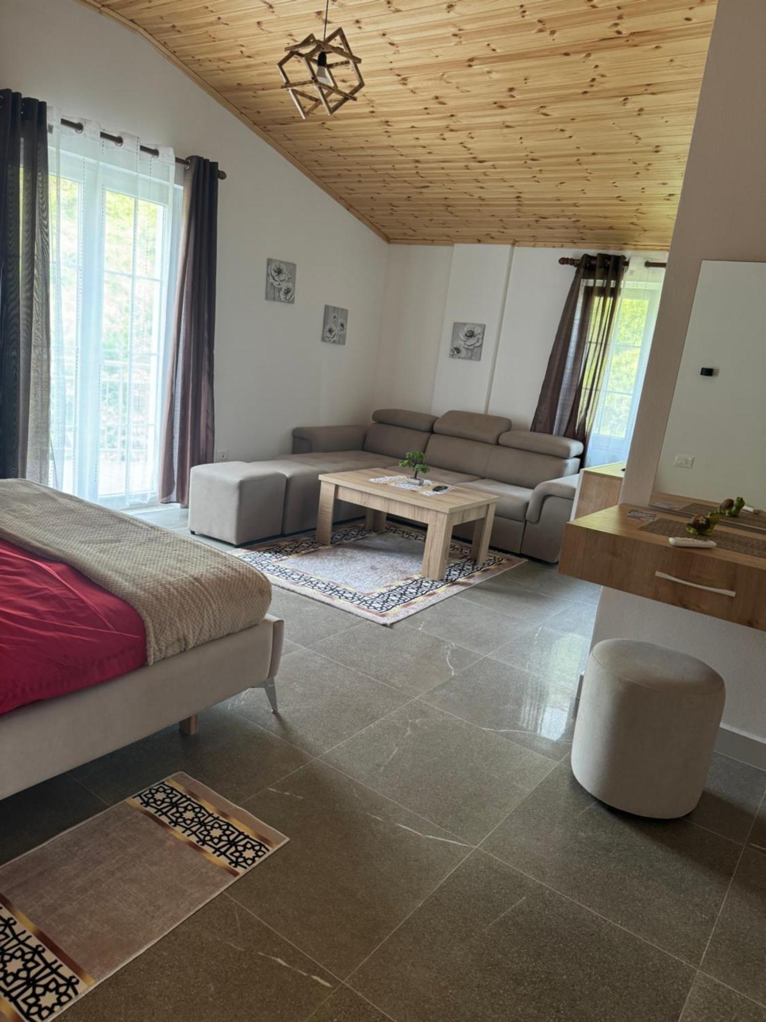 Qyteza Guest House & Camping Шкодер Экстерьер фото
