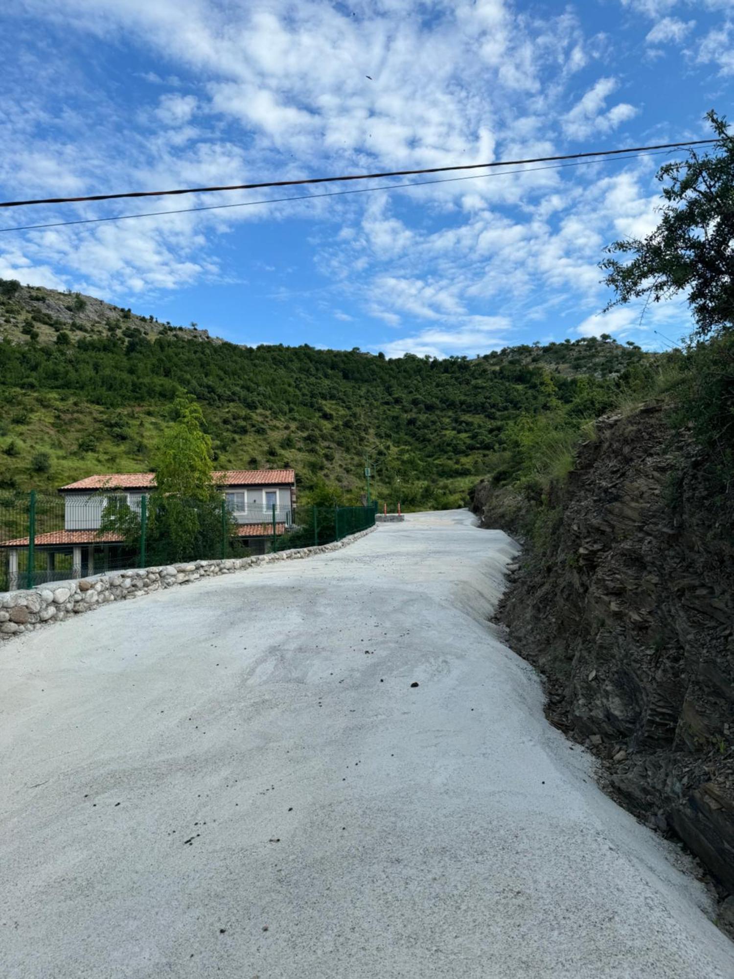 Qyteza Guest House & Camping Шкодер Экстерьер фото